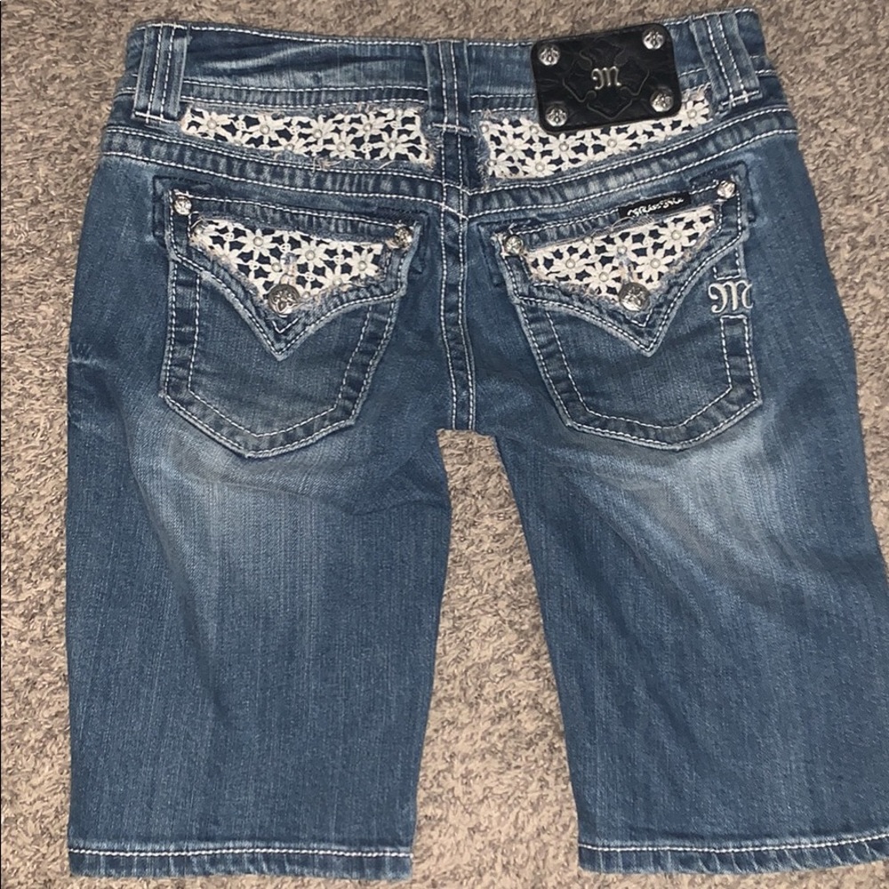 Assorted clothes - Picture 13 of 15